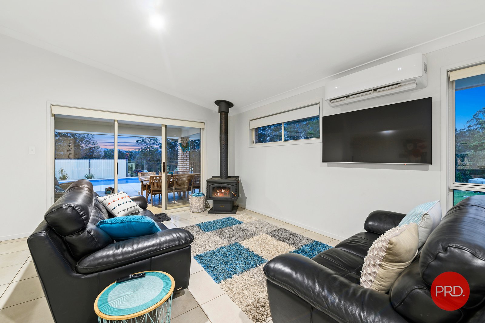 54 Thoroughbred Close NANA GLEN 5