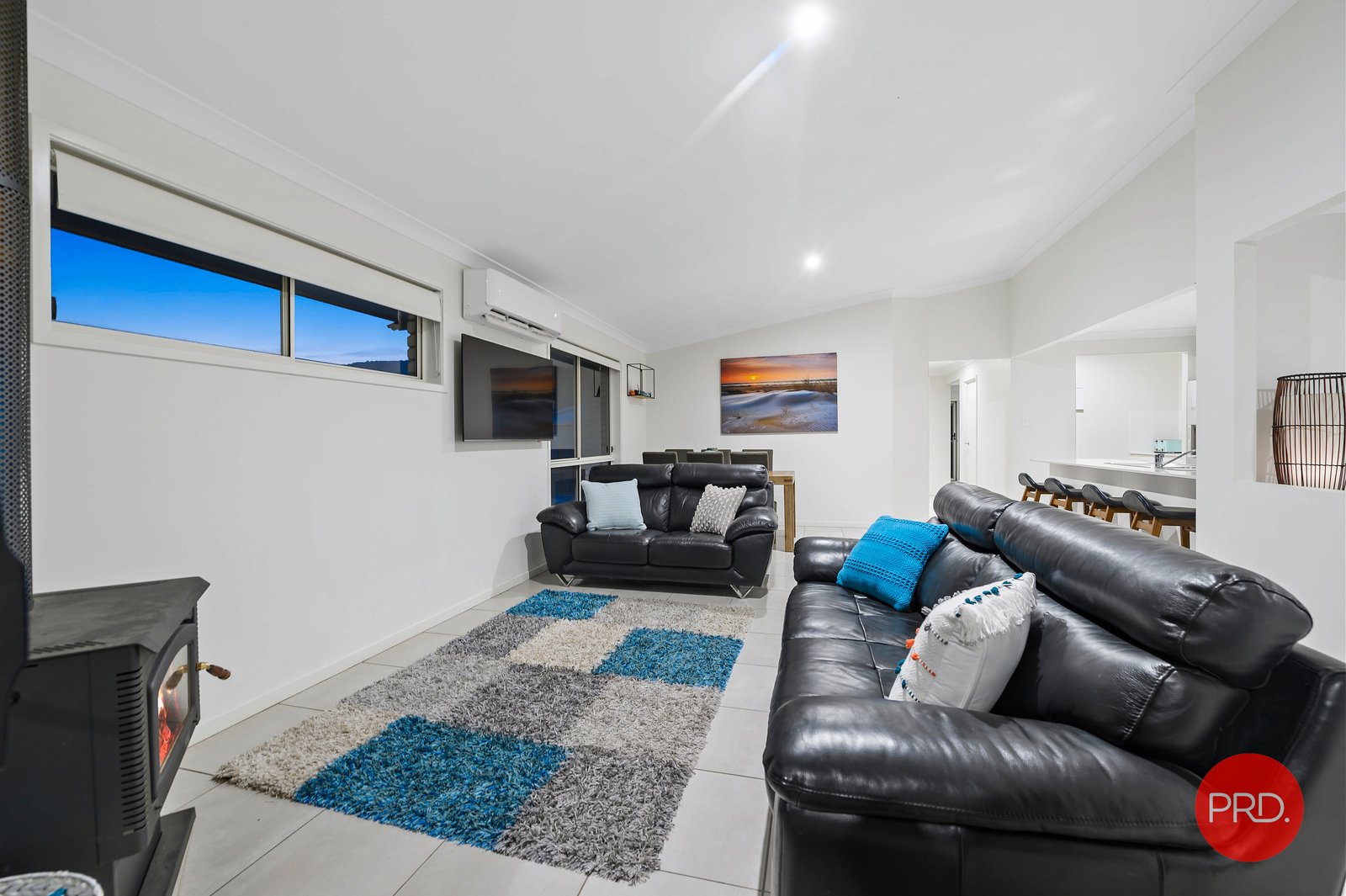 54 Thoroughbred Close NANA GLEN 6