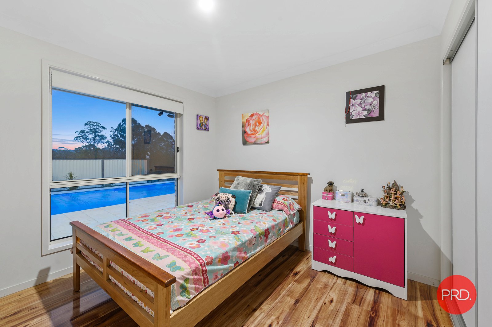 54 Thoroughbred Close NANA GLEN 18