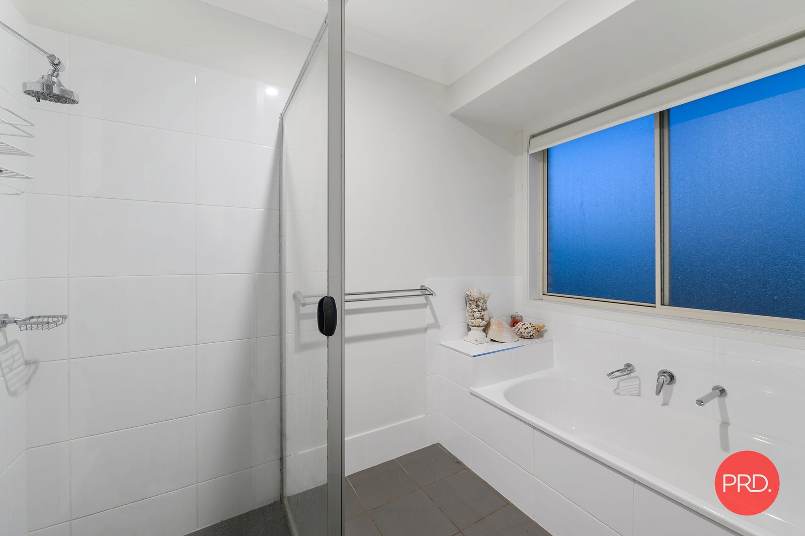 54 Thoroughbred Close NANA GLEN 19