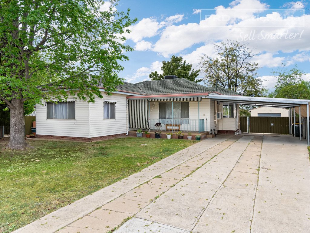 54 Tichborne Crescent KOORINGAL 1