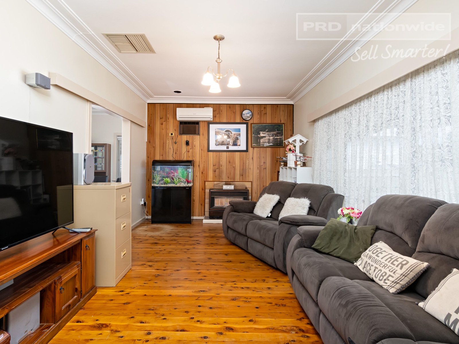 54 Tichborne Crescent KOORINGAL 2