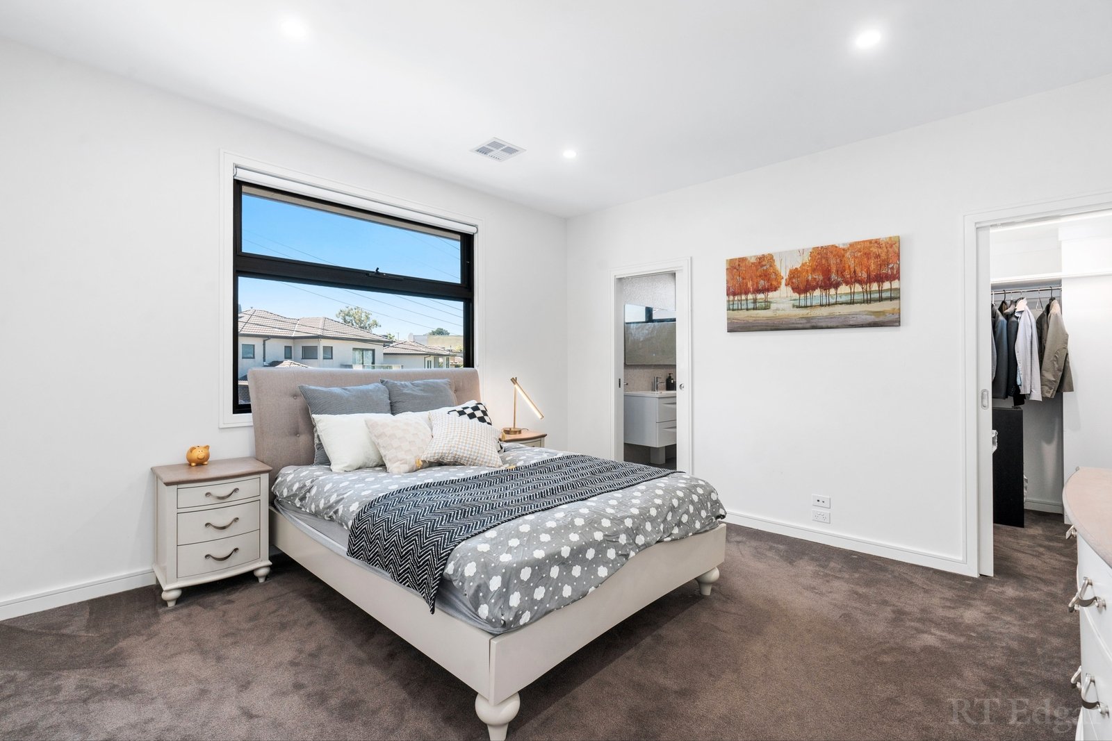 Real Estate and Property in 54 Whittens Lane, Doncaster, VIC