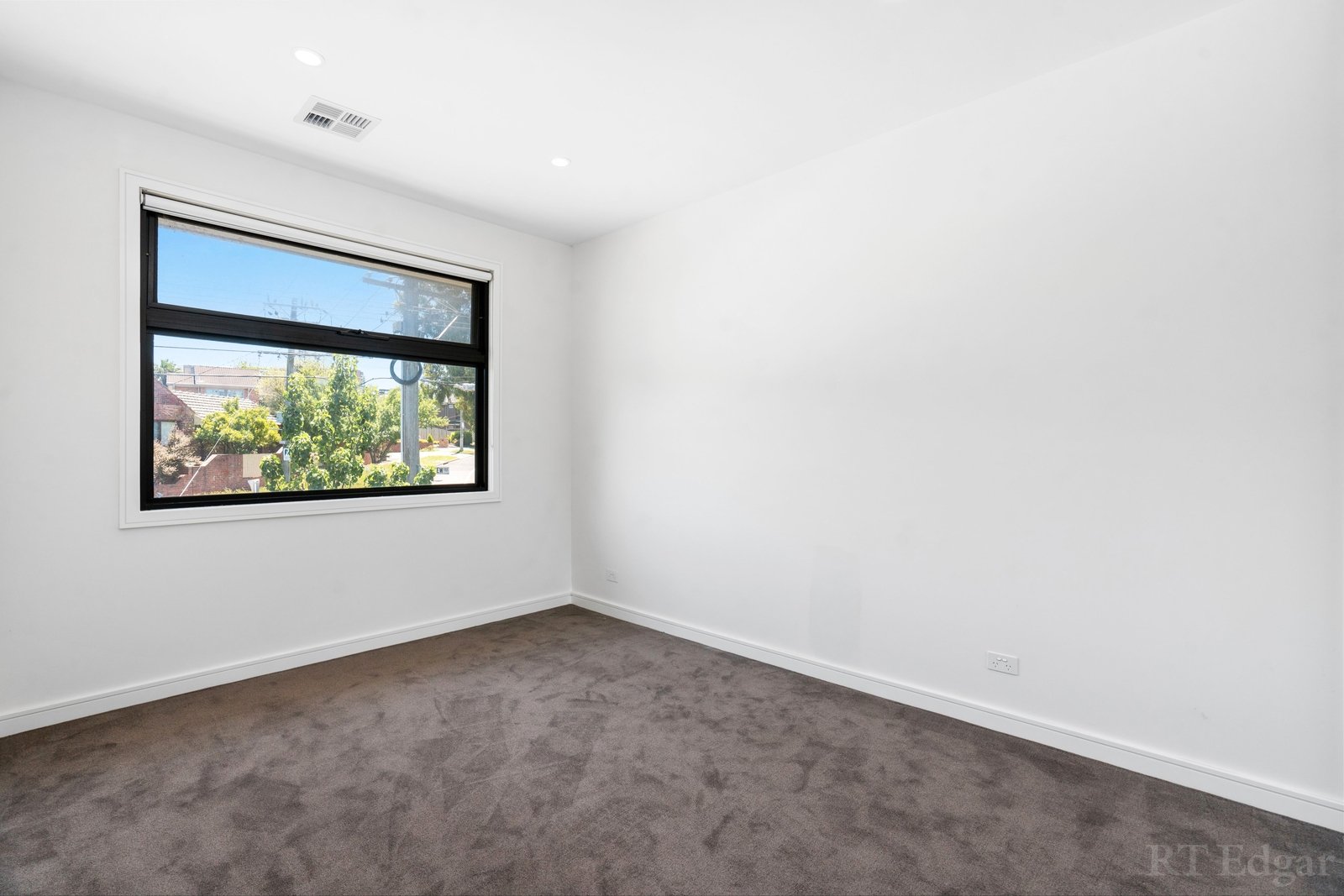 Real Estate and Property in 54 Whittens Lane, Doncaster, VIC