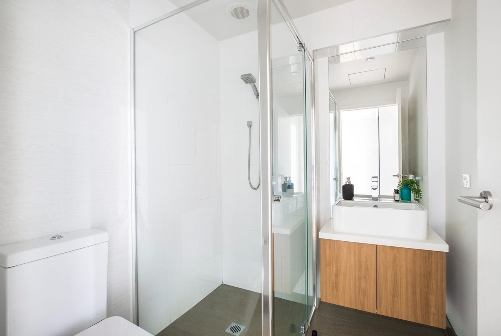 Real Estate and Property in 5/4 Wills Street, Glen Iris, VIC