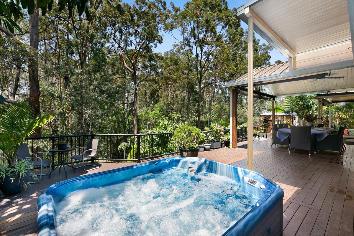 54 Wonga Street Burleigh Heads 1