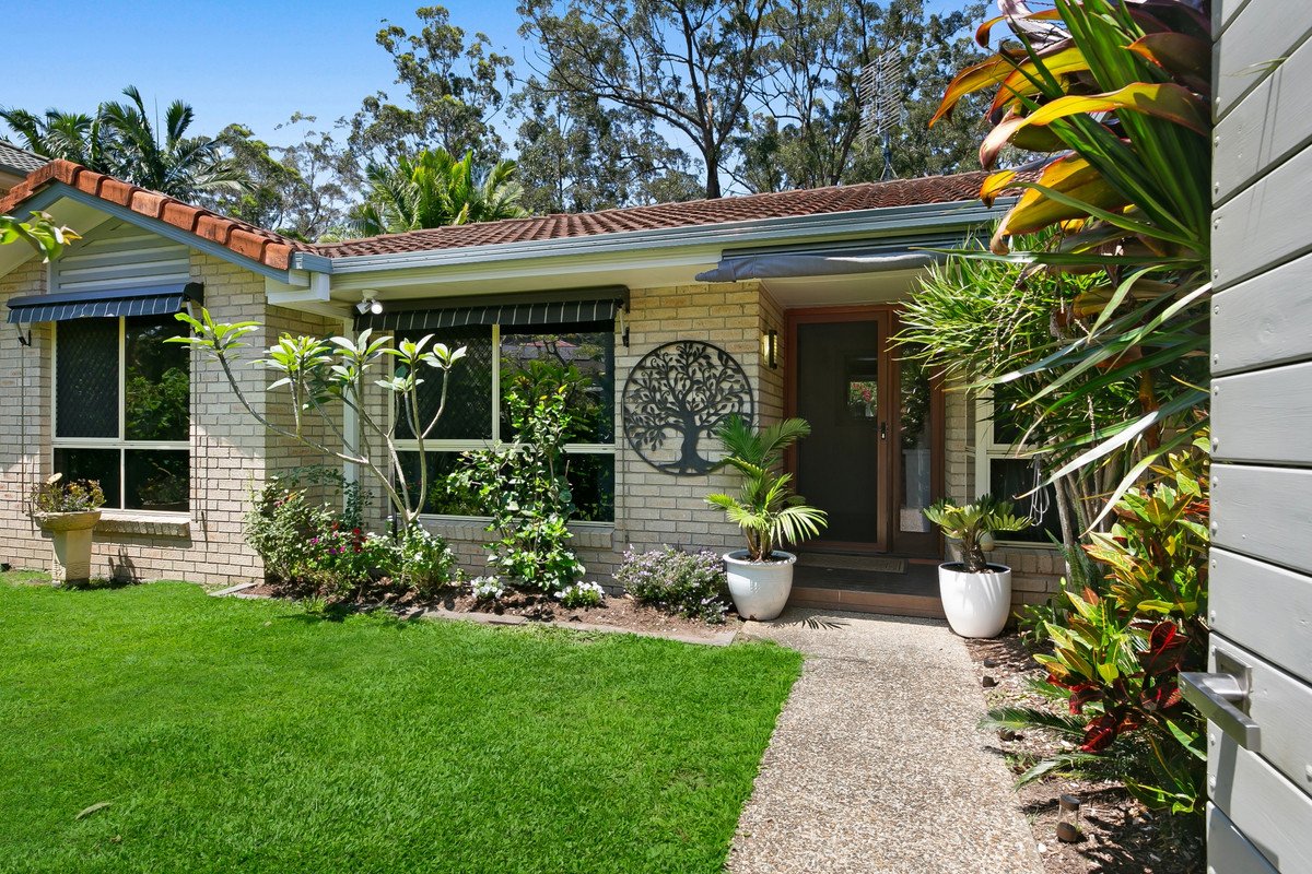 54 Wonga Street Burleigh Heads 53