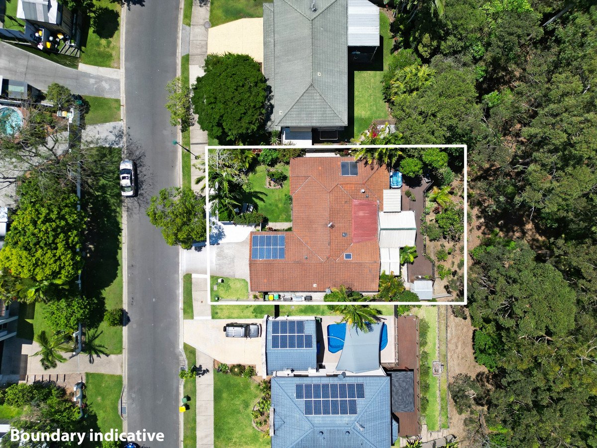 54 Wonga Street Burleigh Heads 57