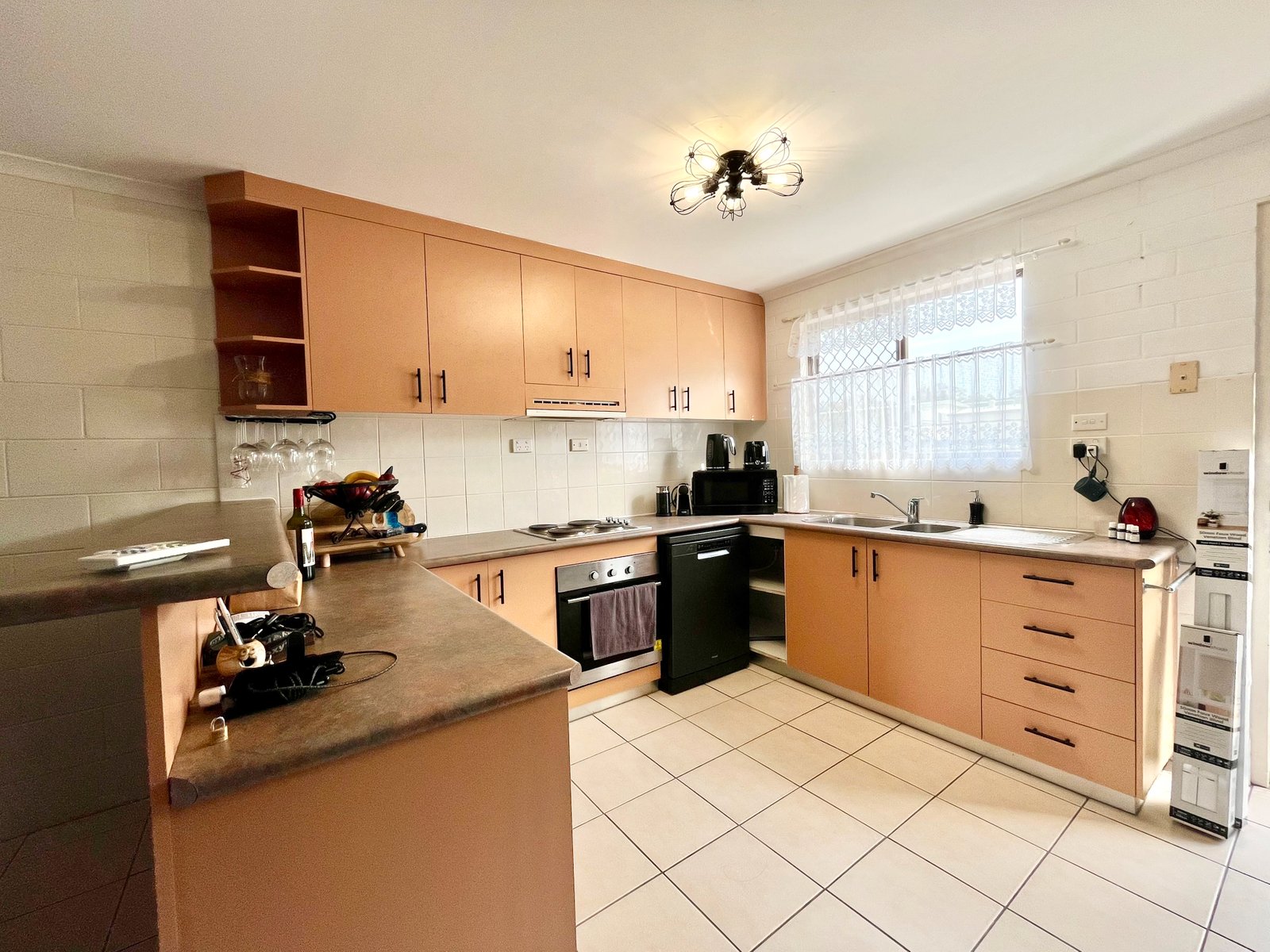 5/4 Wyndham Avenue BOYNE ISLAND 6