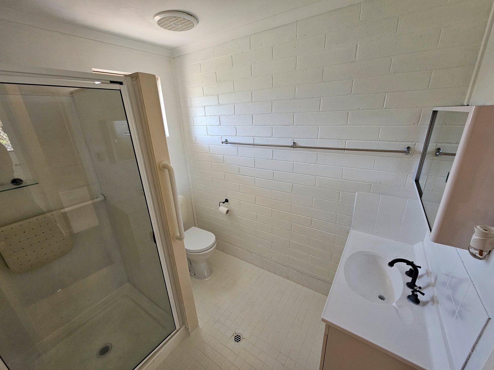 5/4 Wyndham Avenue BOYNE ISLAND 5