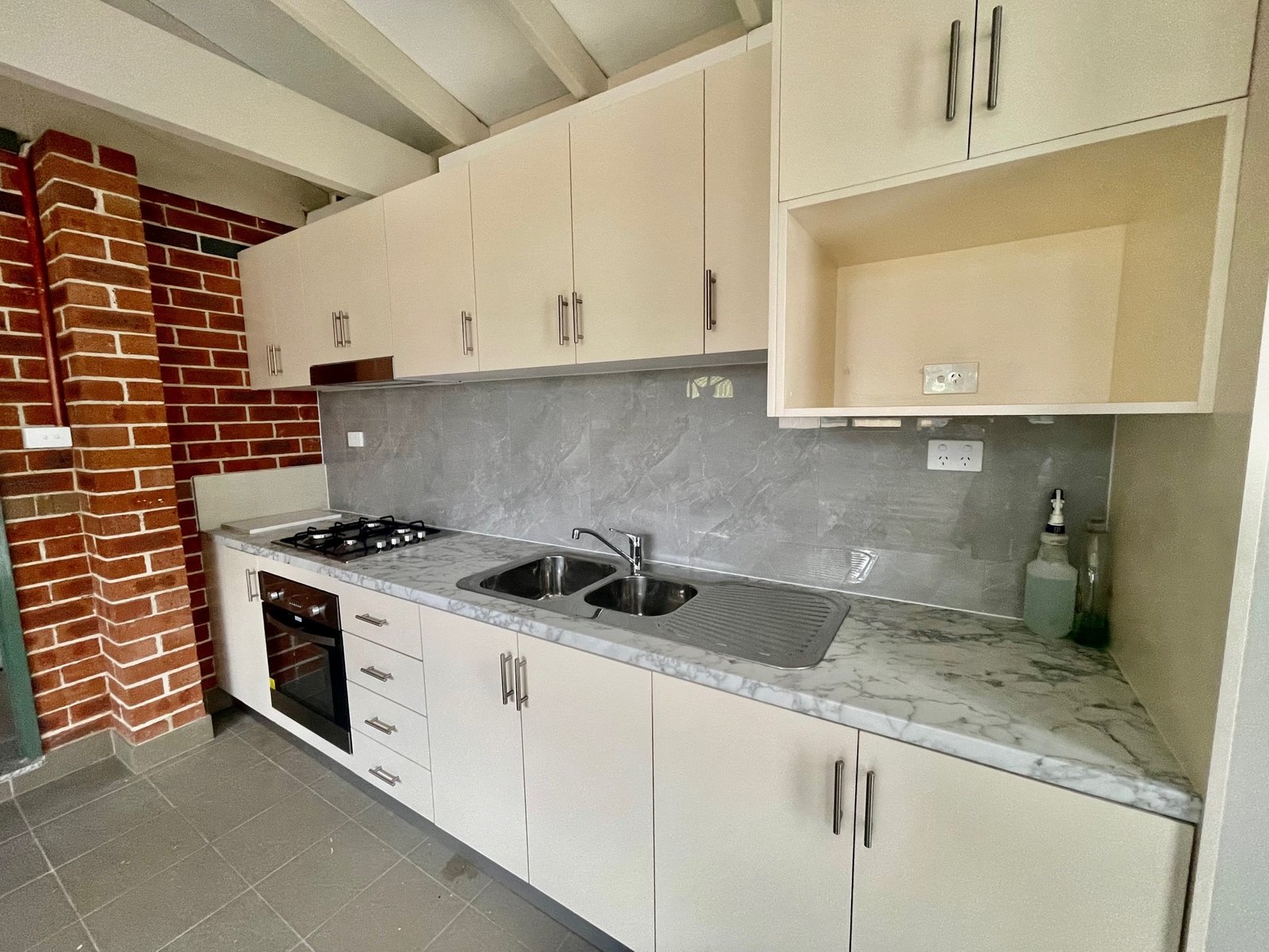 5/40 Dennis Street LAKEMBA 2