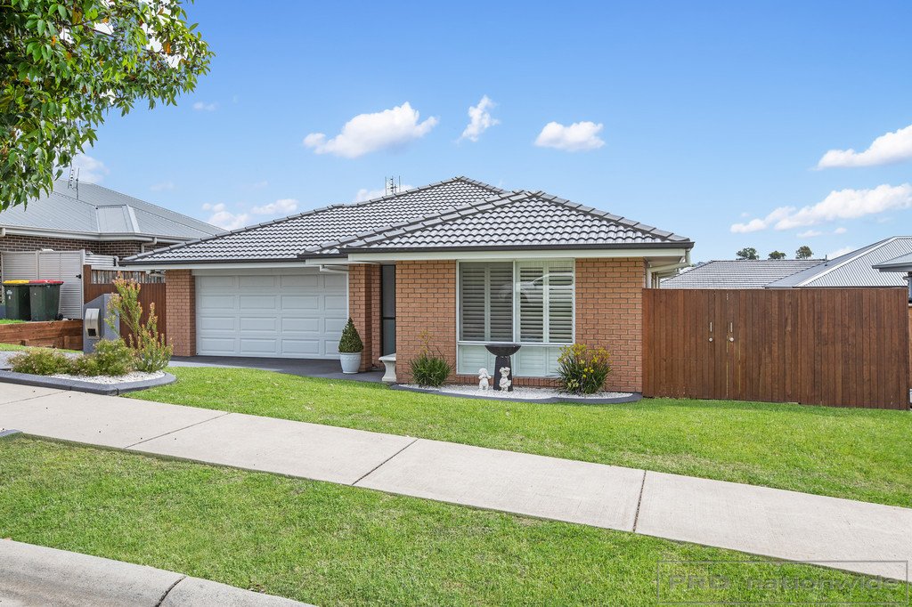 540 Oakhampton Road ABERGLASSLYN 1