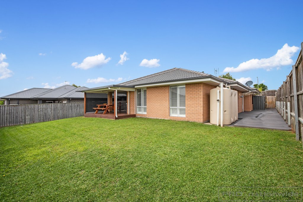 540 Oakhampton Road ABERGLASSLYN 11