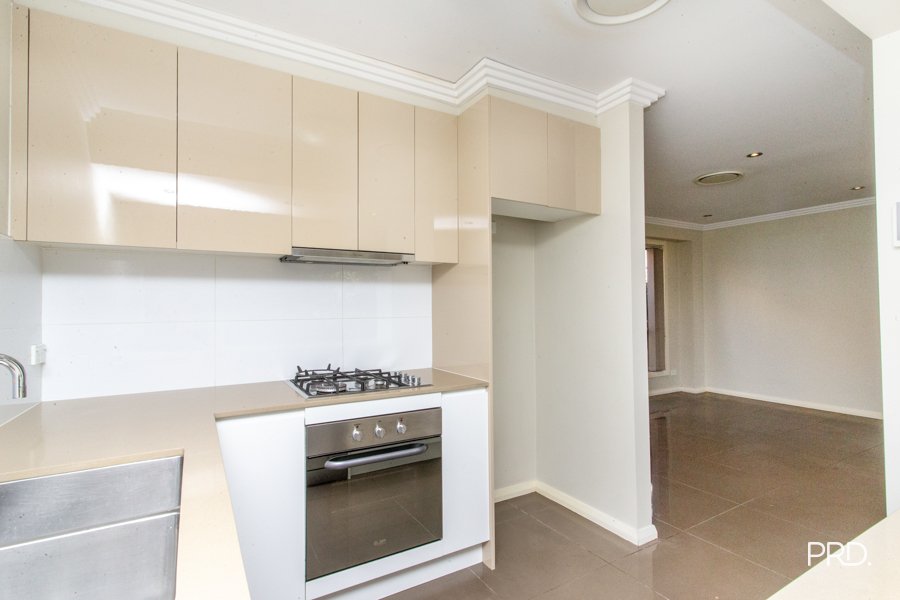 5/400 Glenmore Parkway Glenmore Park 14