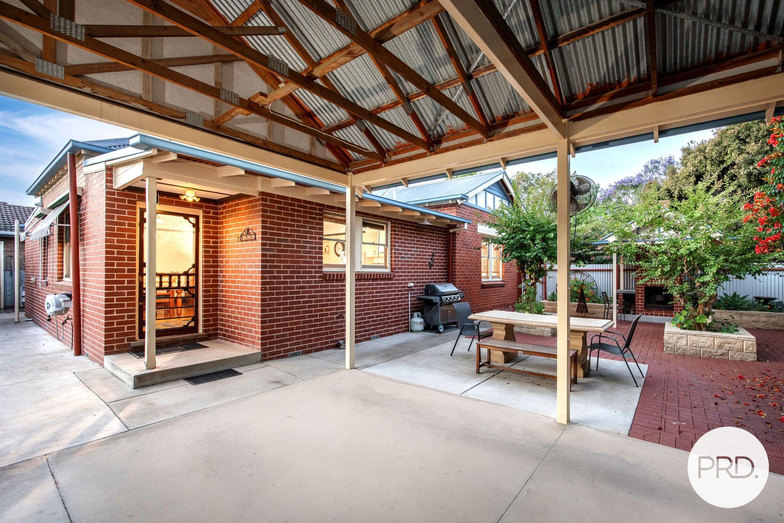 541 Ebden Street SOUTH ALBURY 16