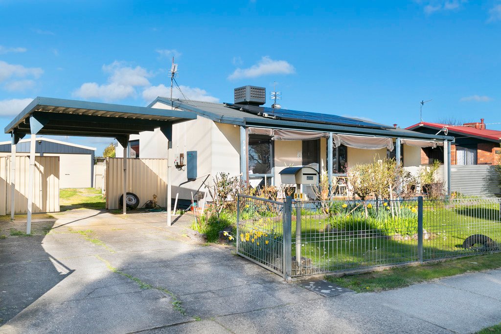 541 Sutton Street SEBASTOPOL 2