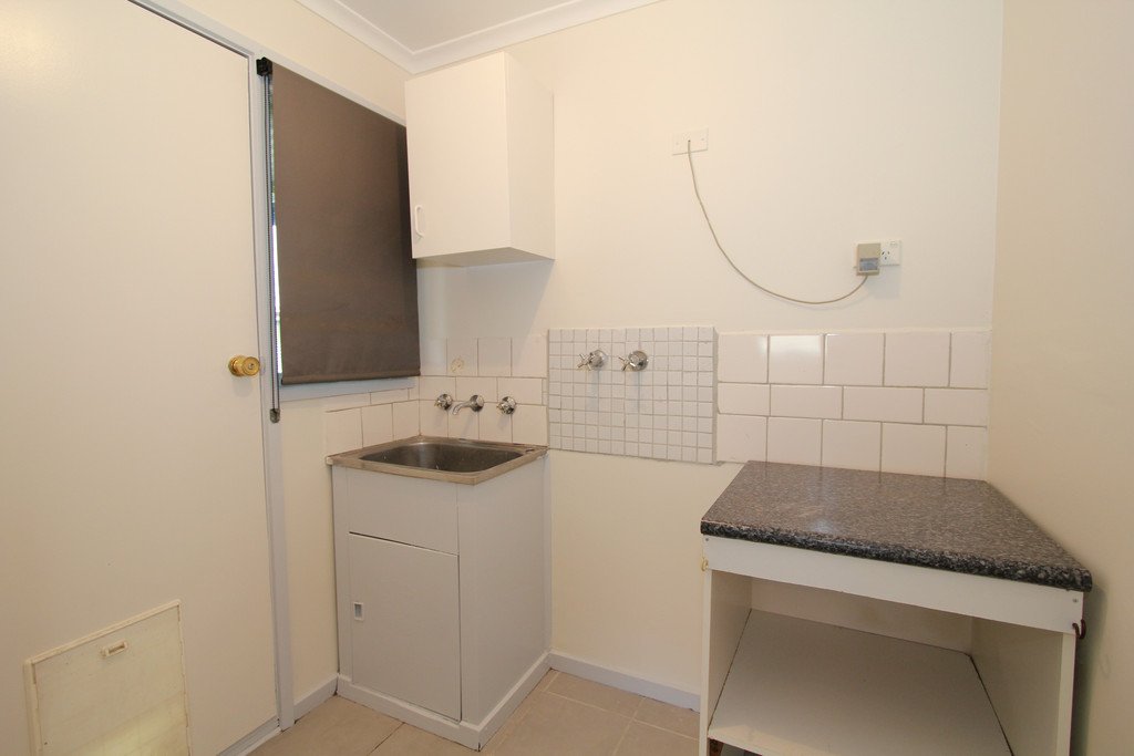 541 Sutton Street SEBASTOPOL 13