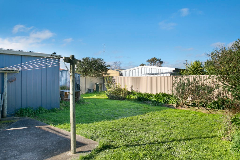 541 Sutton Street SEBASTOPOL 15