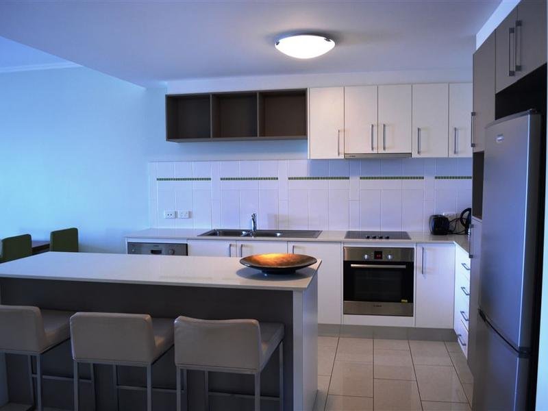 54/15 Flame Tree Court AIRLIE BEACH 3