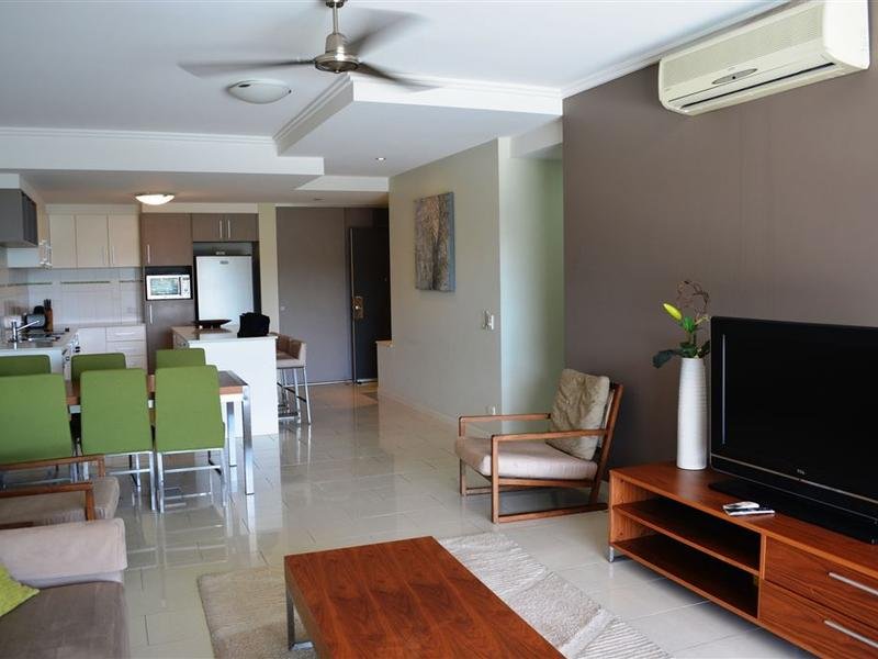 54/15 Flame Tree Court AIRLIE BEACH 4