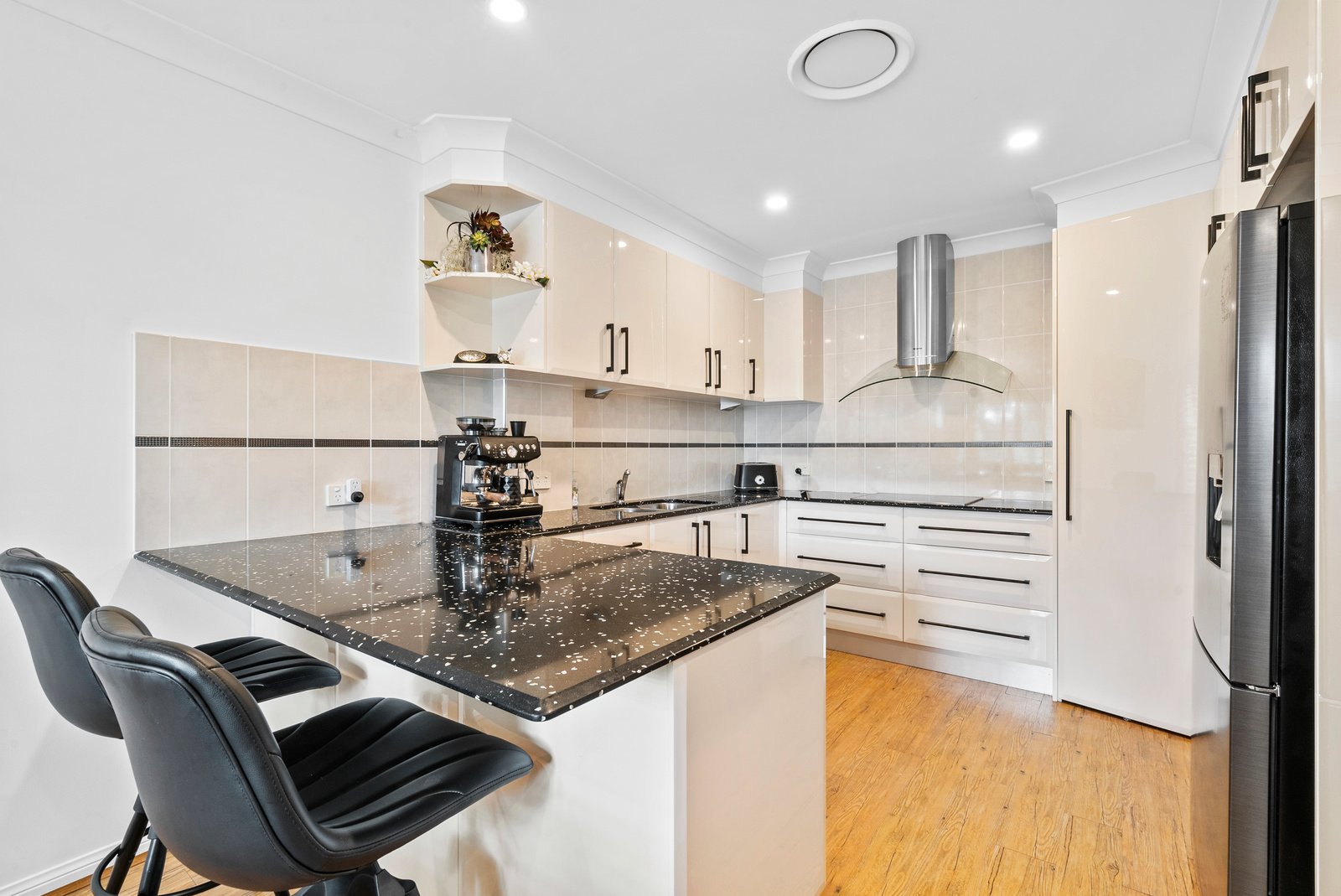 54/2 Mariners Drive East  TWEED HEADS 7