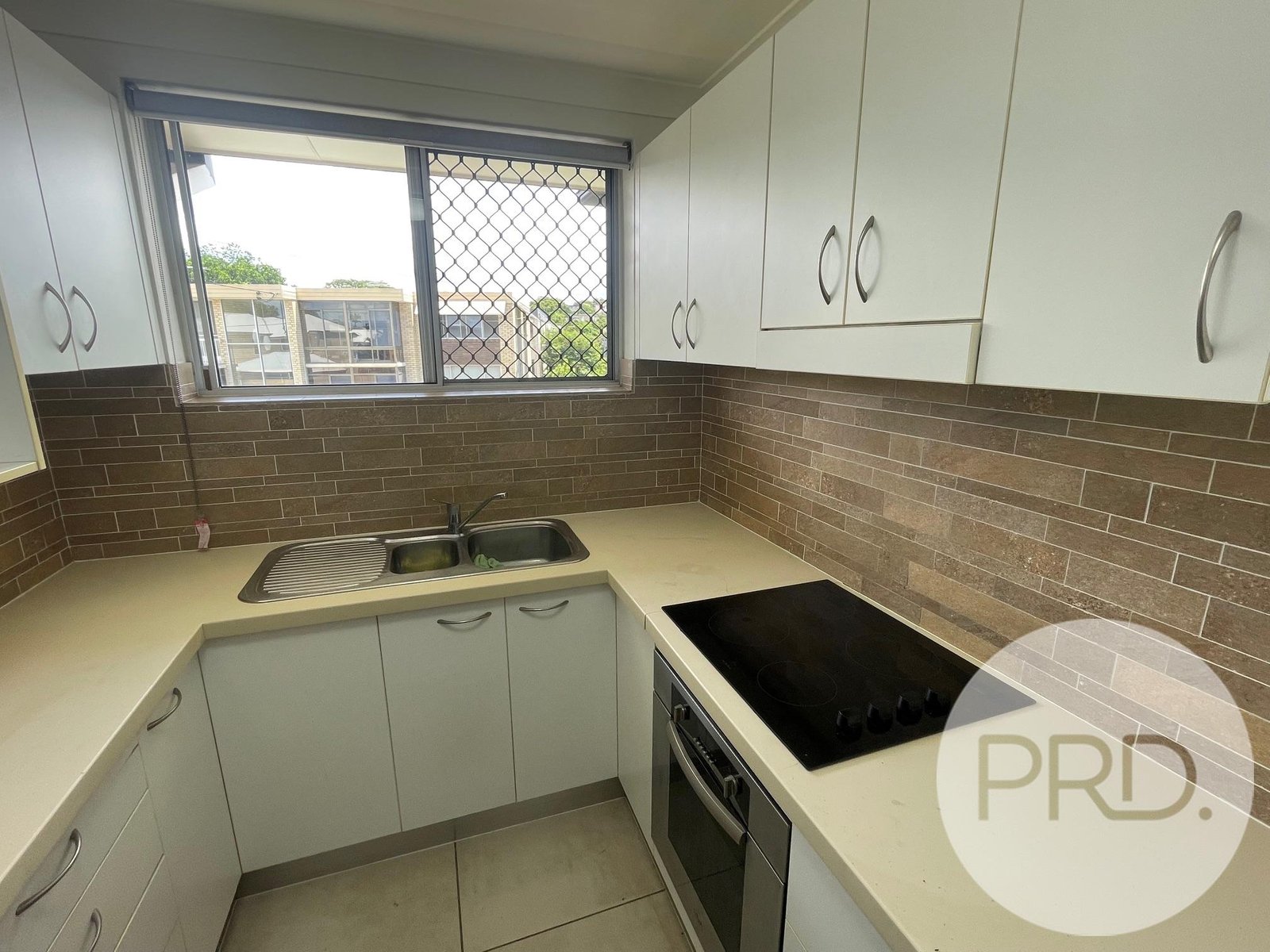 5/43 Reeve Street CLAYFIELD 3