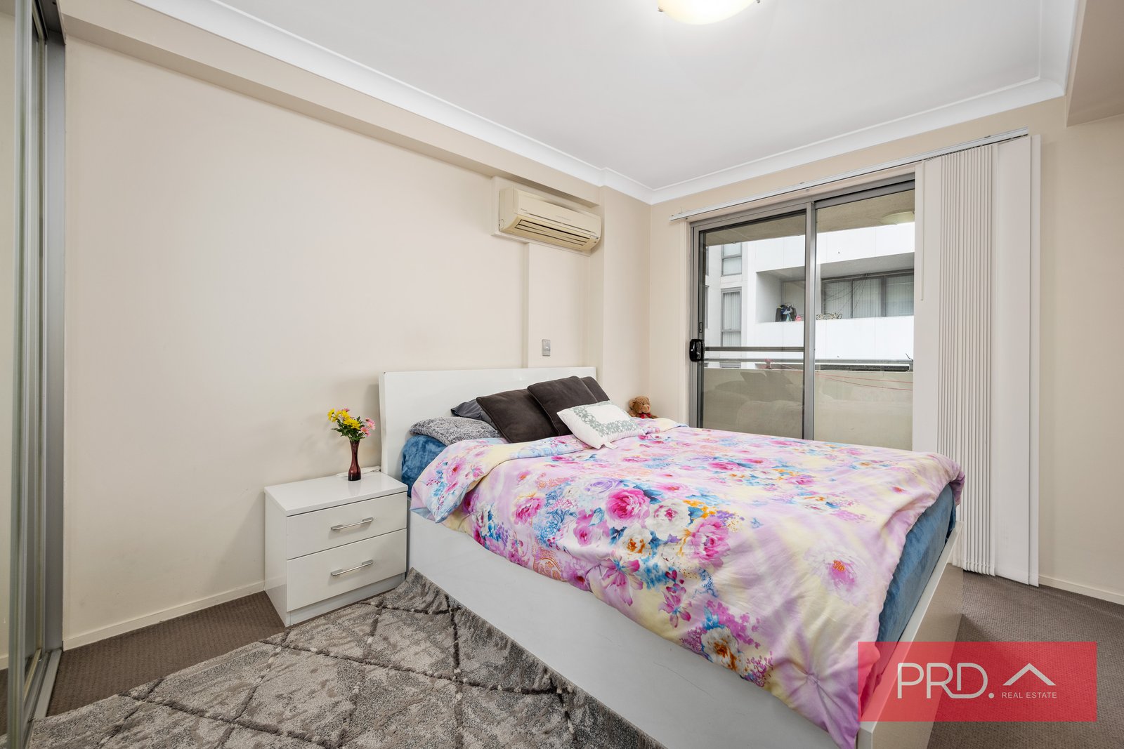 54/4-6 Lachlan Street LIVERPOOL 6