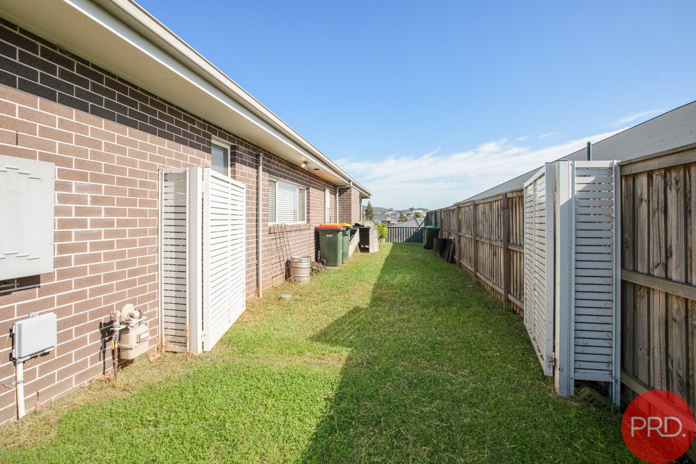544 Oakhampton Road ABERGLASSLYN 12