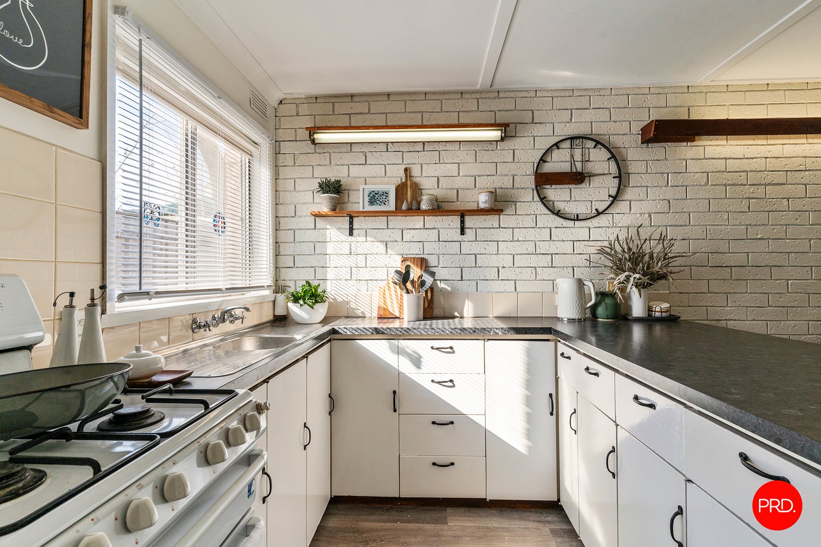 5/44 Panton Street GOLDEN SQUARE 6