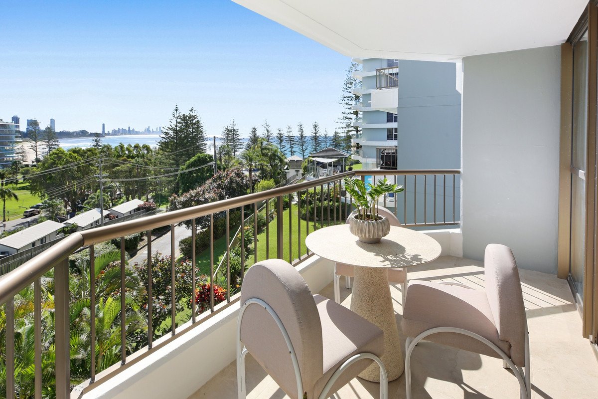 5/45 Hayle Street Burleigh Heads 25