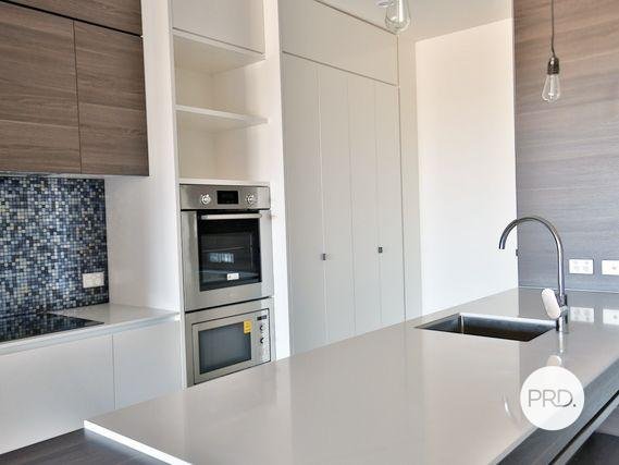 5/45 West Row CITY 3