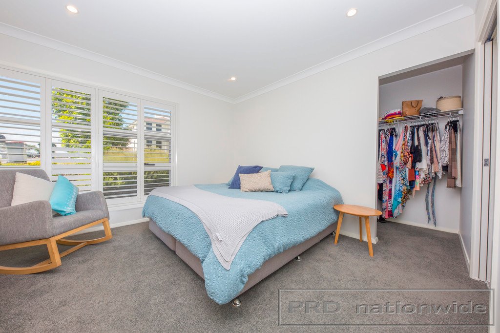 546 Oakhampton Road ABERGLASSLYN 9
