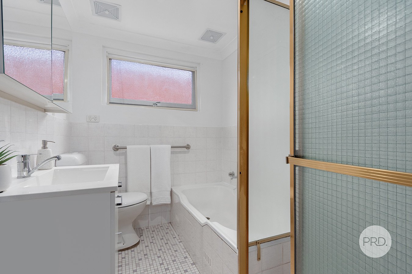 5/46 Oatley Avenue OATLEY 12