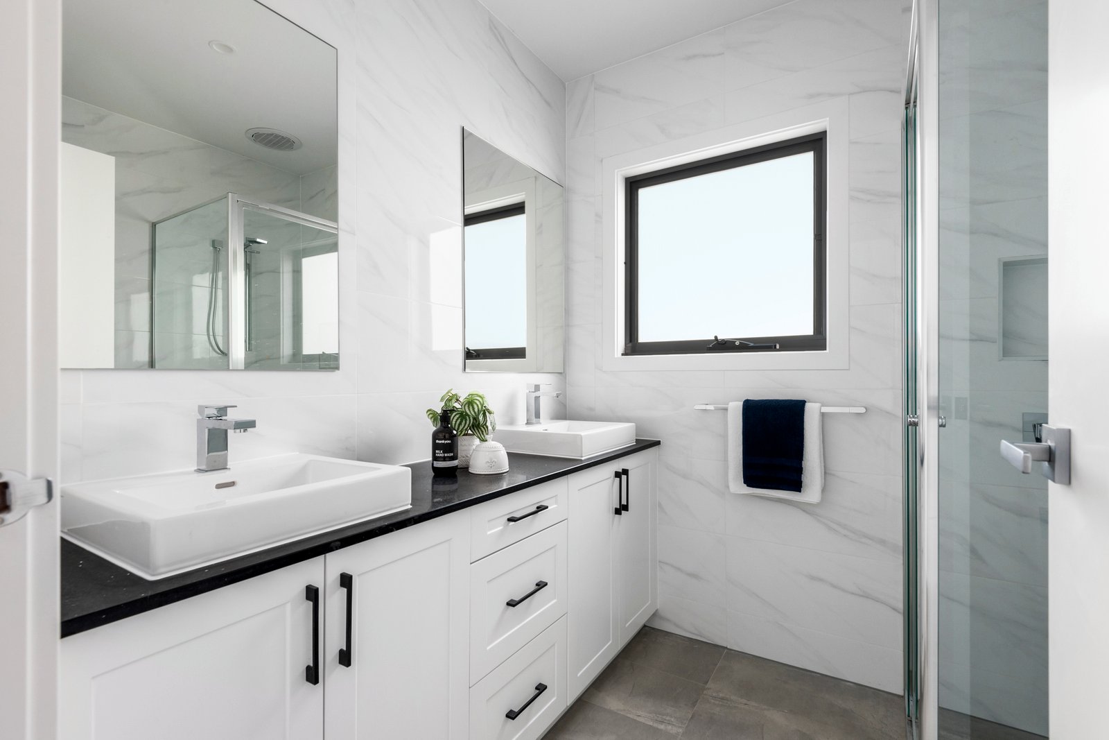 Gallery: 5/46 Tully Road