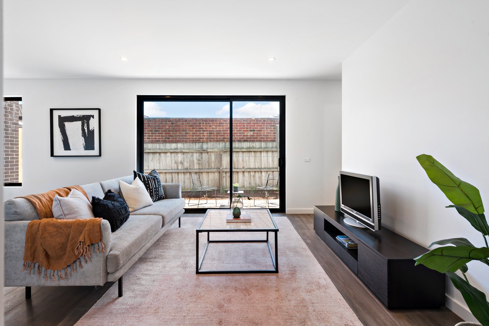 Gallery: 5/468 Station Street