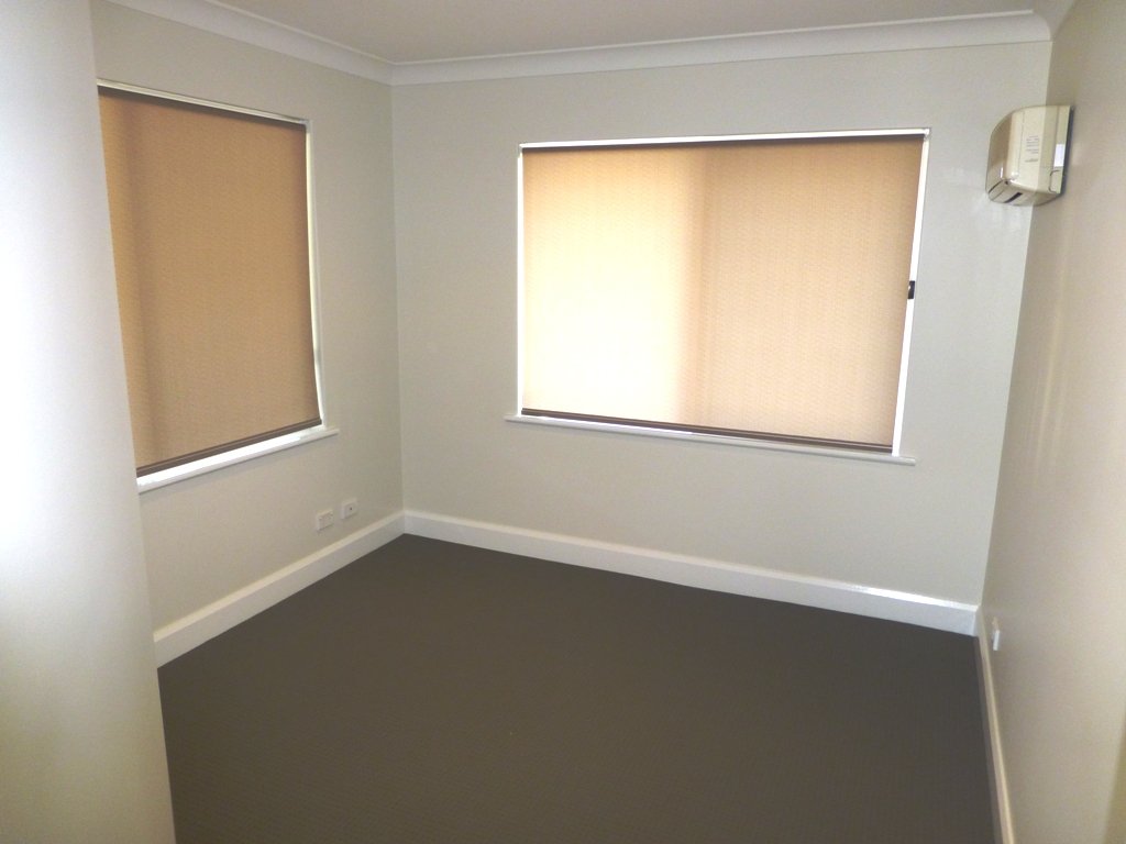 547 Ocean Drive NORTH HAVEN 8