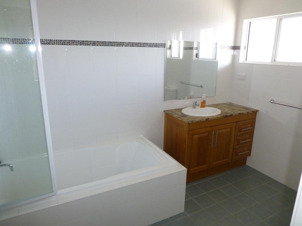 547 Ocean Drive NORTH HAVEN 11