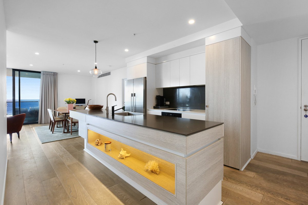 54/72 The Esplanade Burleigh Heads 5
