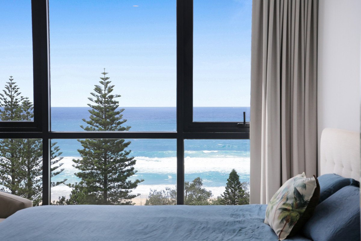 54/72 The Esplanade Burleigh Heads 13