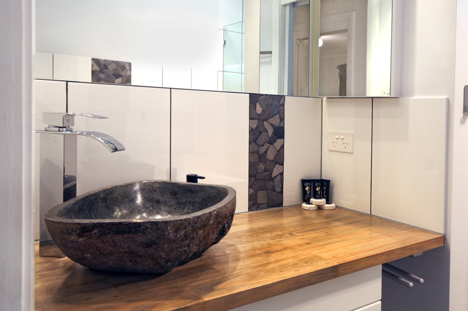 Real Estate and Property in 548 Lauriston Road, Kyneton, VIC