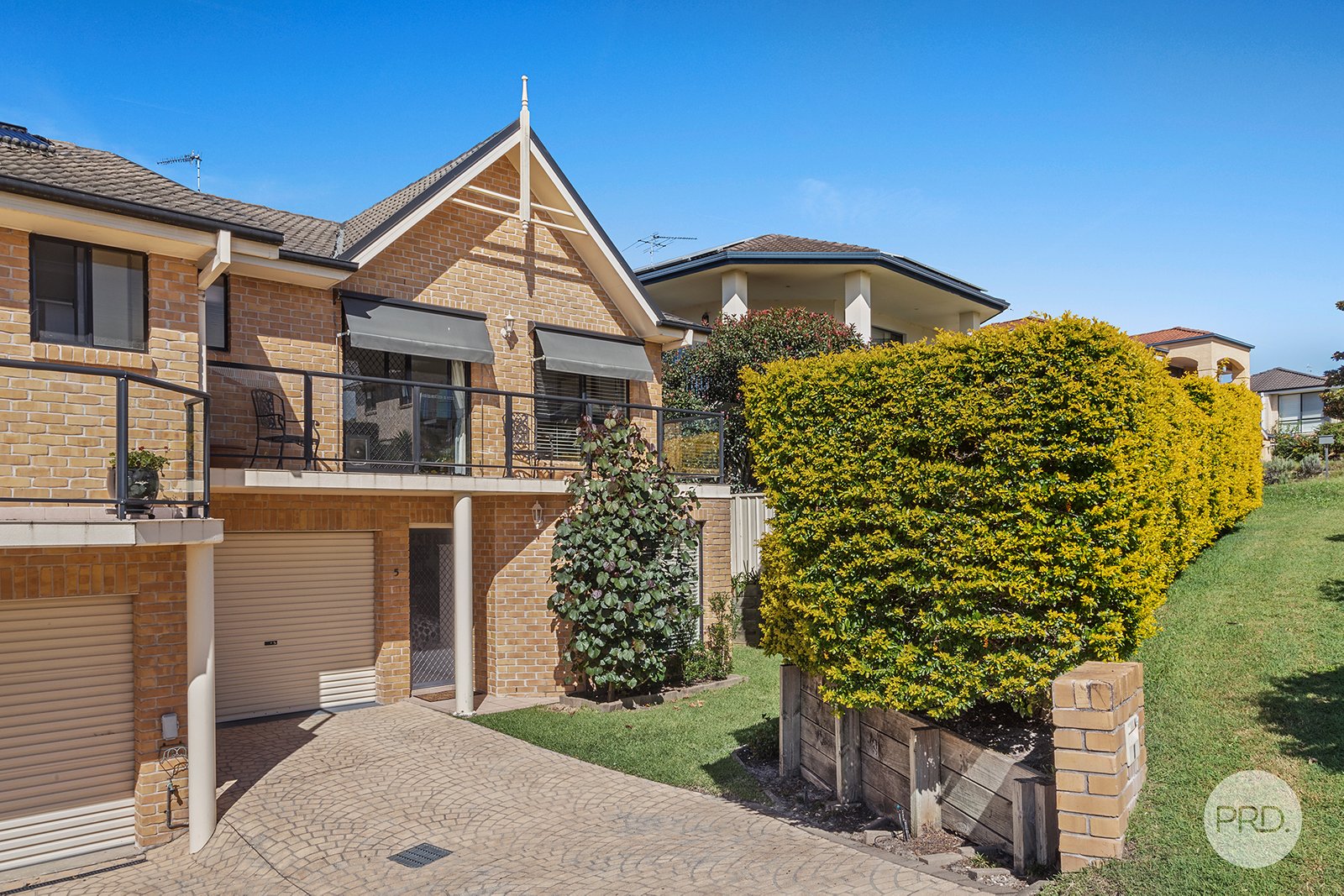 5/49-51 Bonito Street CORLETTE 27