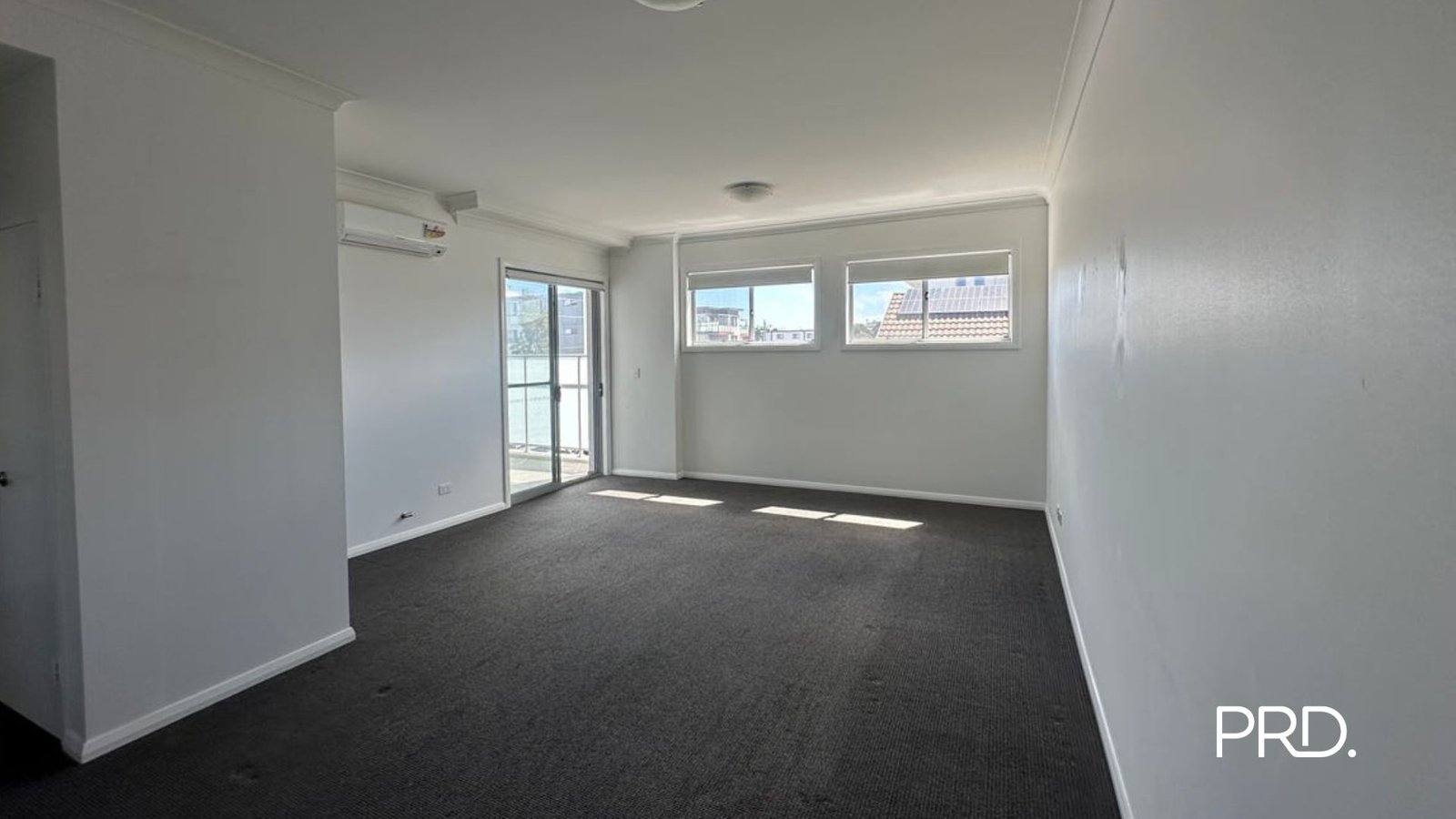 5/49 Essington St  Wentworthville 2