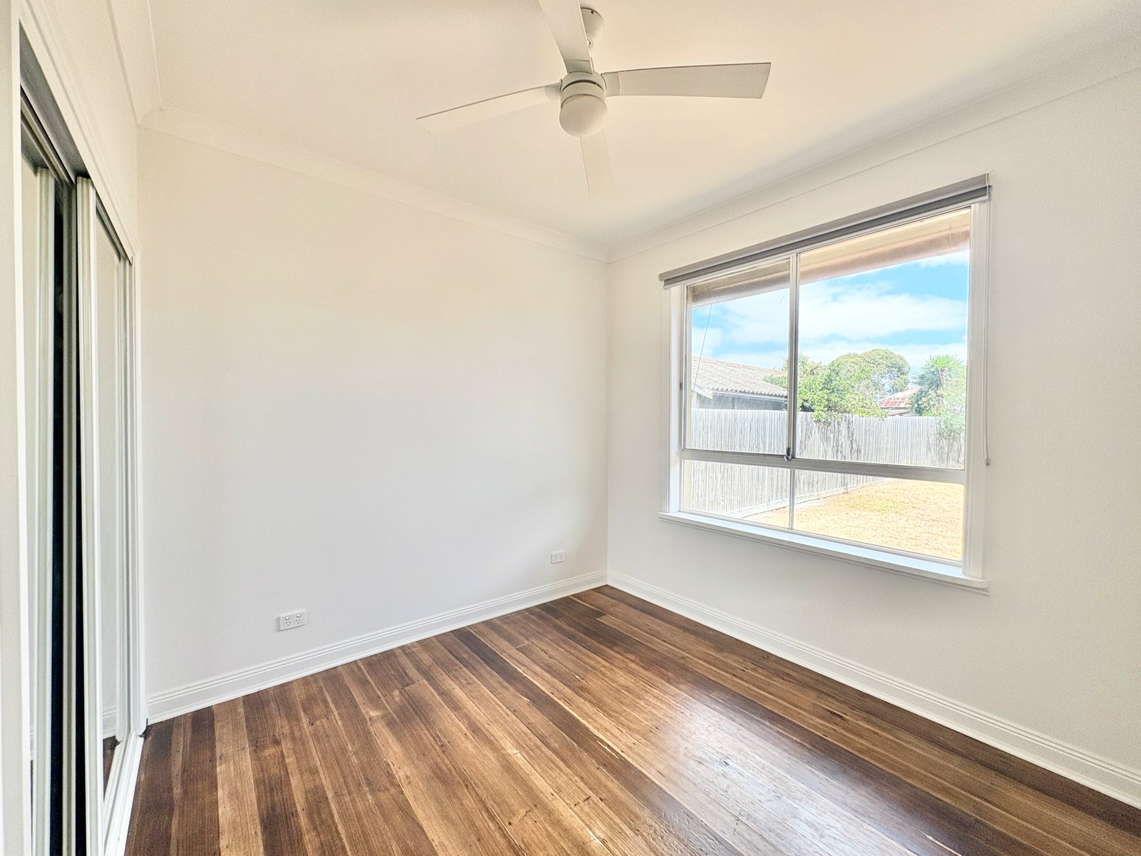 Gallery: 549 Thompson Road