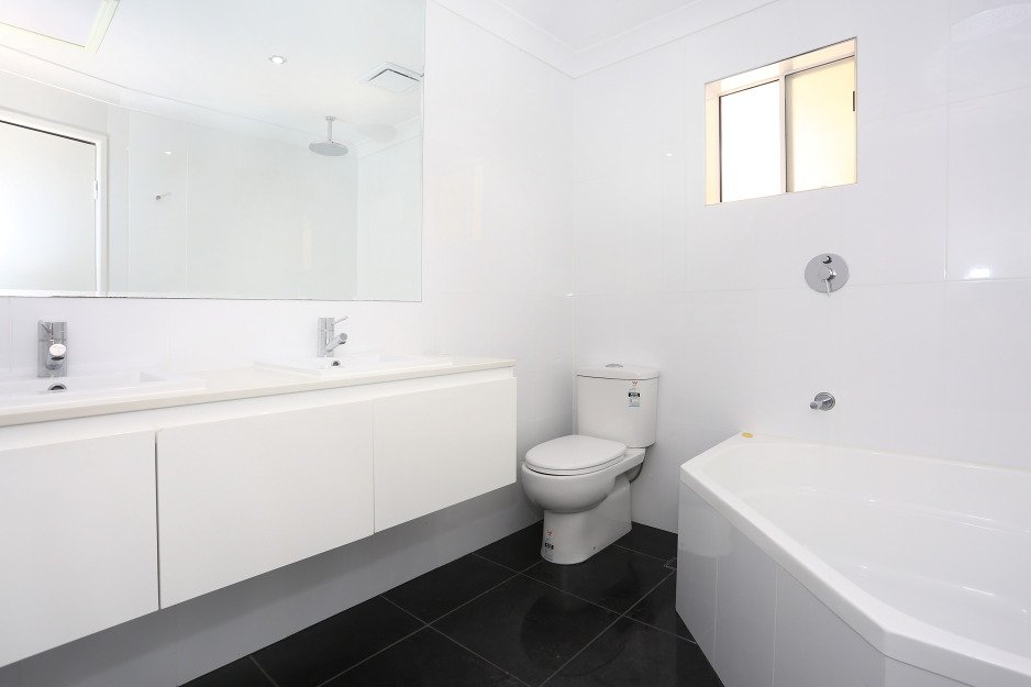 54/97 Edmund Rice Drive SOUTHPORT 6