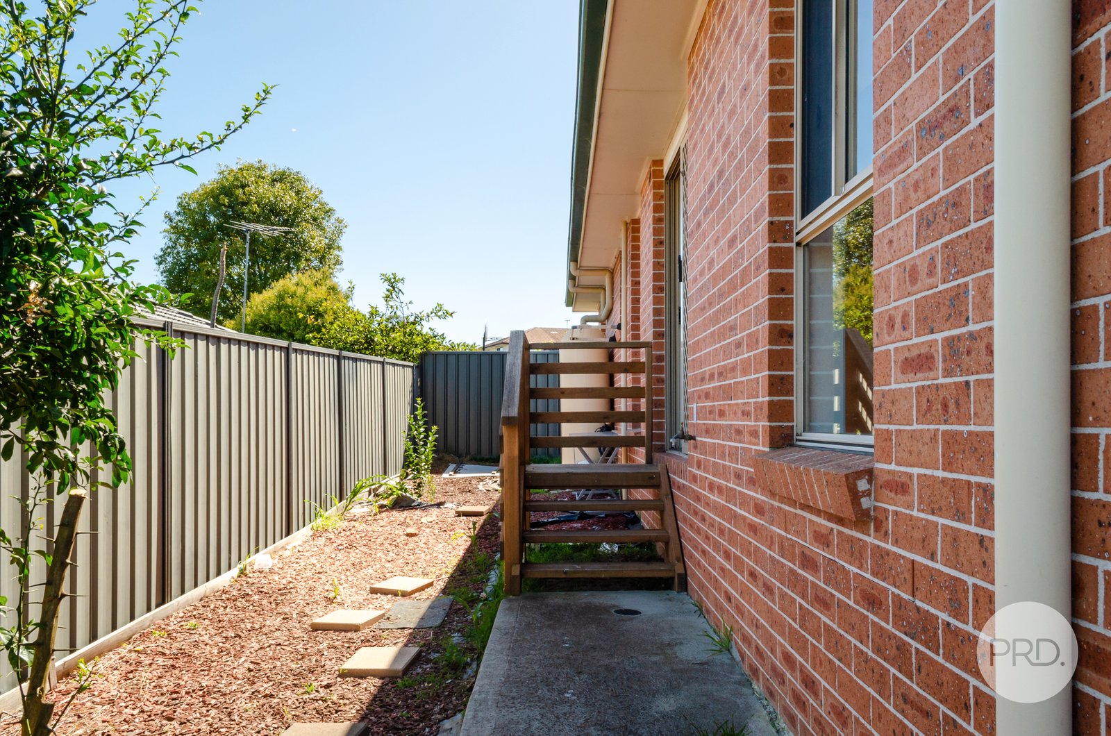 54A Goodsell Street MINTO 8