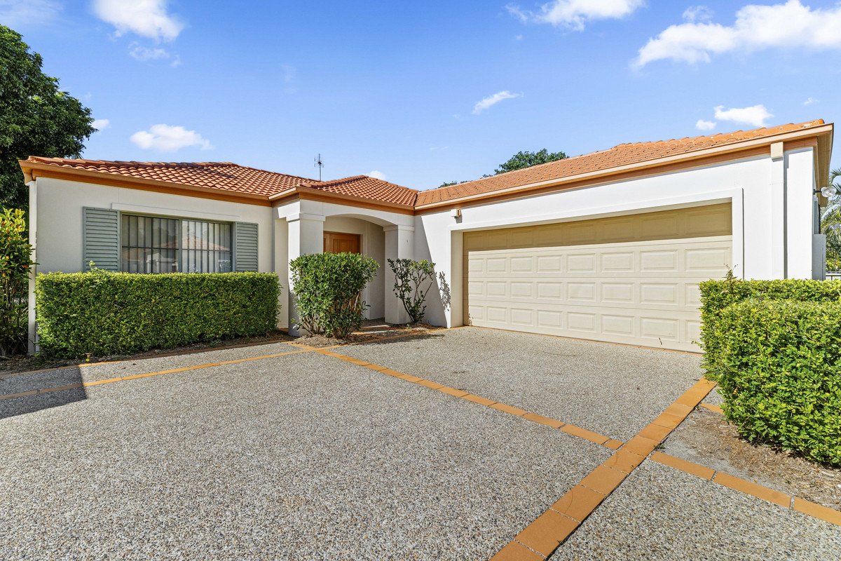 54A Harrier Drive Burleigh Waters 18