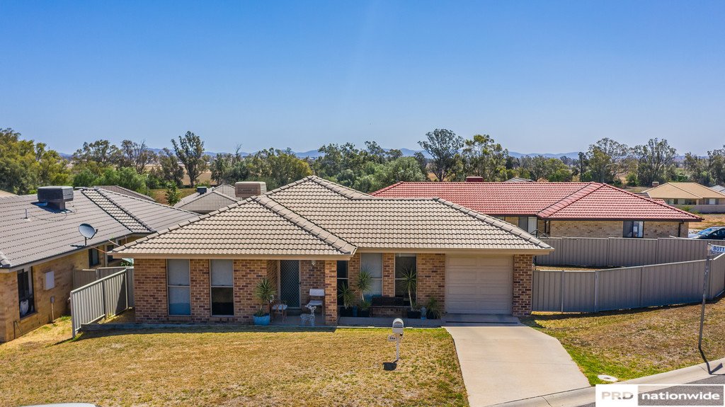 54A Orley Drive TAMWORTH 2