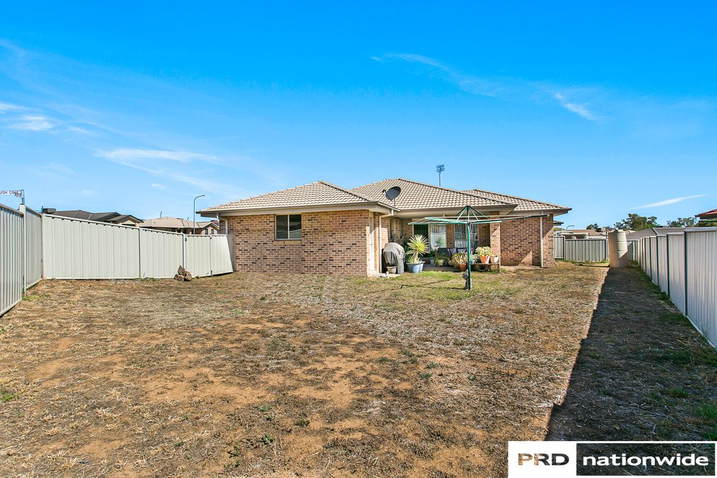 54A Orley Drive TAMWORTH 18