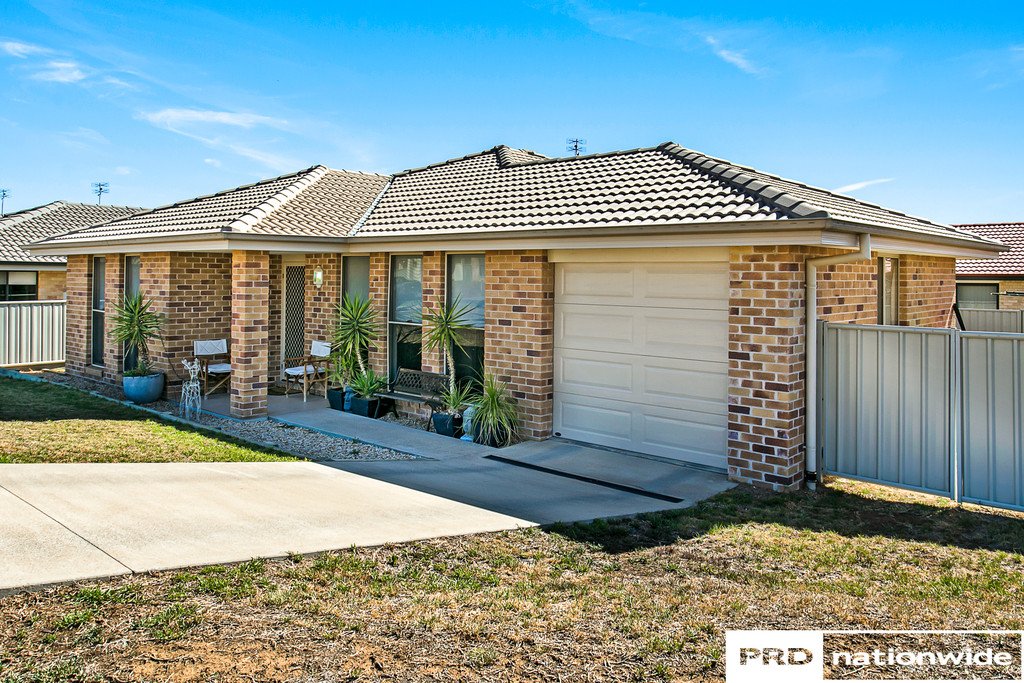54A Orley Drive TAMWORTH 20
