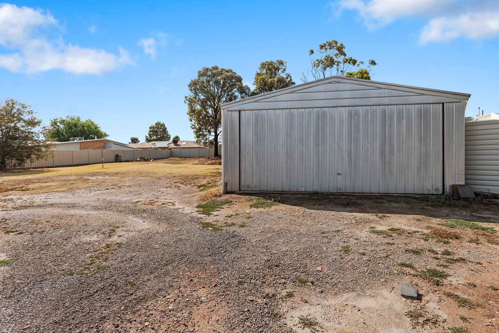 55-57 Watson Avenue CALIFORNIA GULLY 14